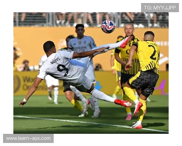 曼城阵容调整与战术革新引发新赛季争冠格局重大变化